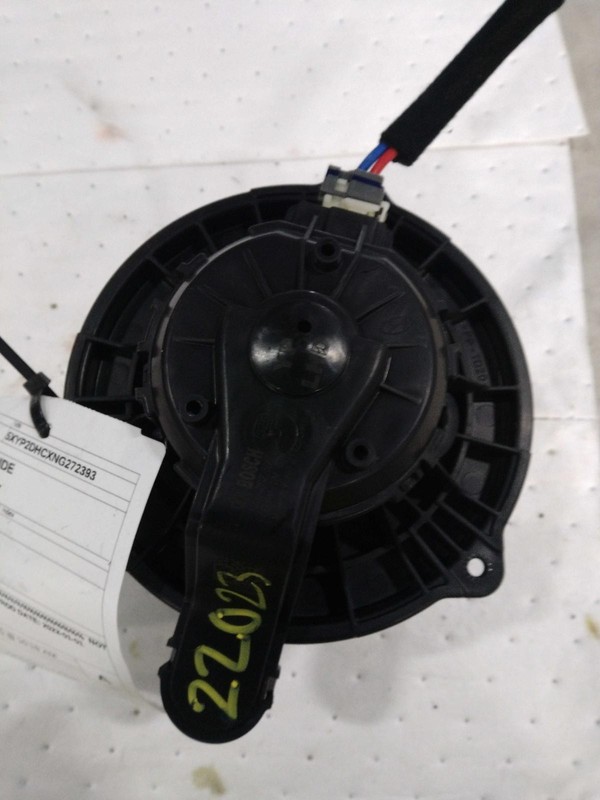 2022 KIA Telluride Rear HVAC Blower Motor OEM 97113A9000 46K Miles Black