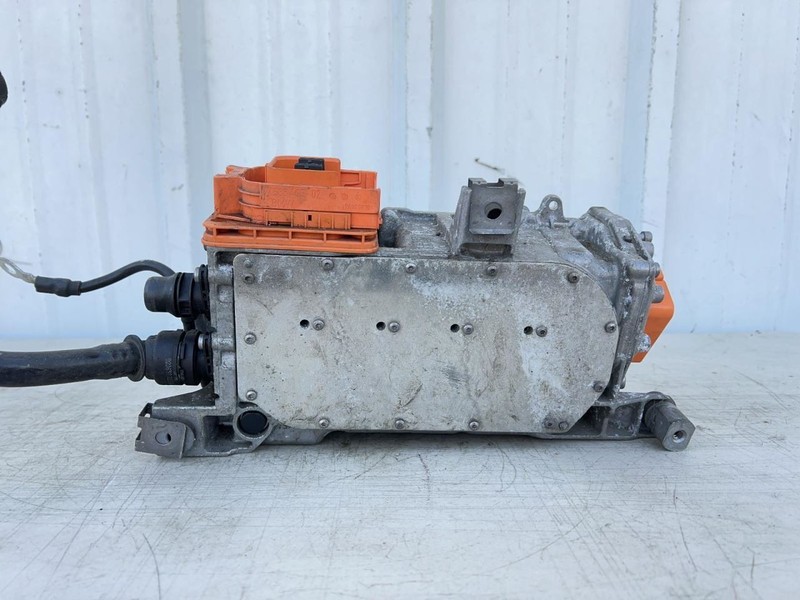 2014-2019 BMW I8 ELECTRIC REME CONTROL MODULE 1.5L AT 9K -ROADSTER- 53727