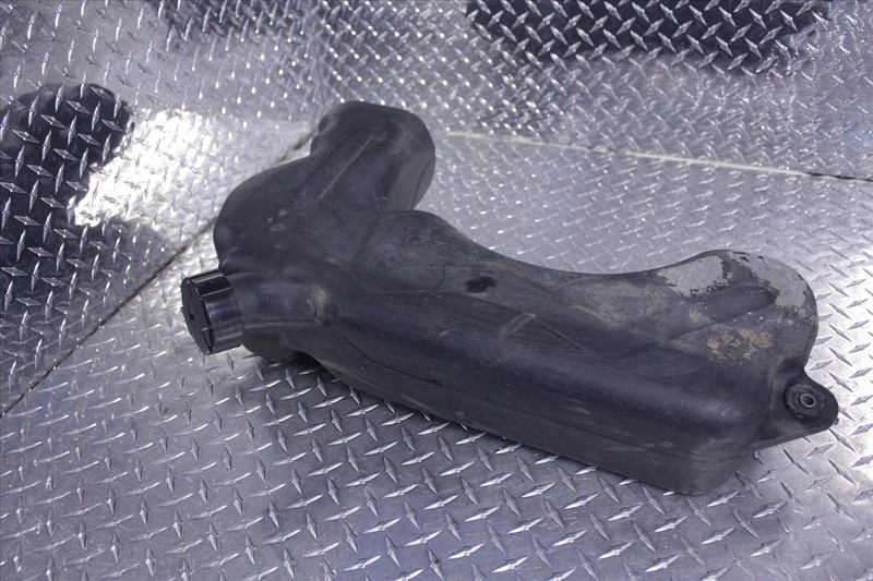 1988 SUZUKI LT 300 E GAS FUEL PETROL TANK CONTAINER CELL LT300 88