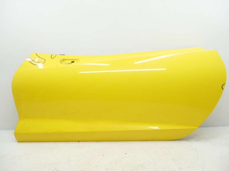 2014-2019 Chevrolet Corvette C7 LH Driver Side Front Door Shell 84031048 OEM