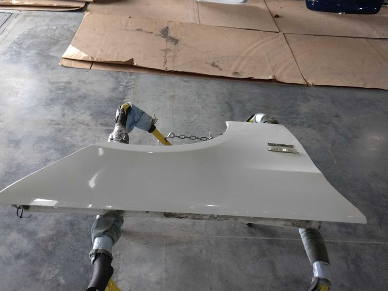 2011 BMW 328I Right Fender White Used Small Bumps OEM Part #564404
