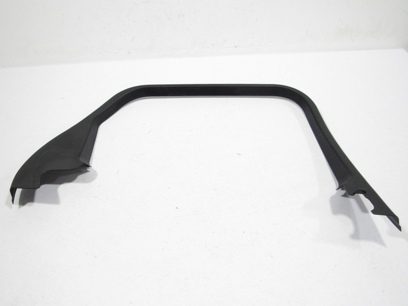 17-20 Jaguar F-Pace 2018 Rear Left Driver Door Window Frame Cover Trim Panel |:Y