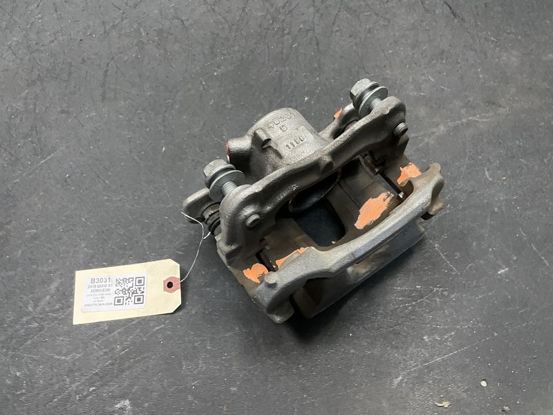 Front Left Brake Caliper 2018 BMW X1 34116860267 2016 2017 2019 2020 2021 2022