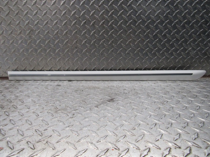 2006 TOYOTA CAMRY LEFT DRIVER REAR DOOR MOLDING 3.0L 6CYL