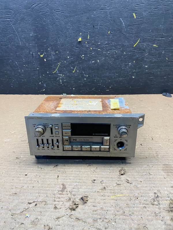 1986 Chrysler Lebaron AM FM Cassette Radio OEM S8842 DG