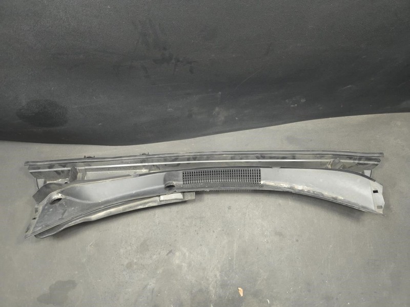 Cowl Vent Panel 2023 Toyota RAV4 55708-0R050 2019 2020 2021 2022 2024 2025 X