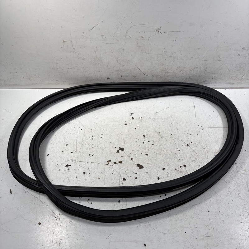 10-14 Honda Insight Trunk Tailgate Weatherstrip Seal On Body 74440-TM8-A01 OEM