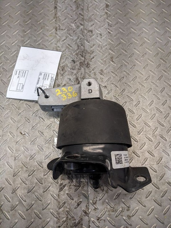2015-2022 CHEVY COLORADO ENGINE FRAME MOUNT PN 23195921 OEM1192484