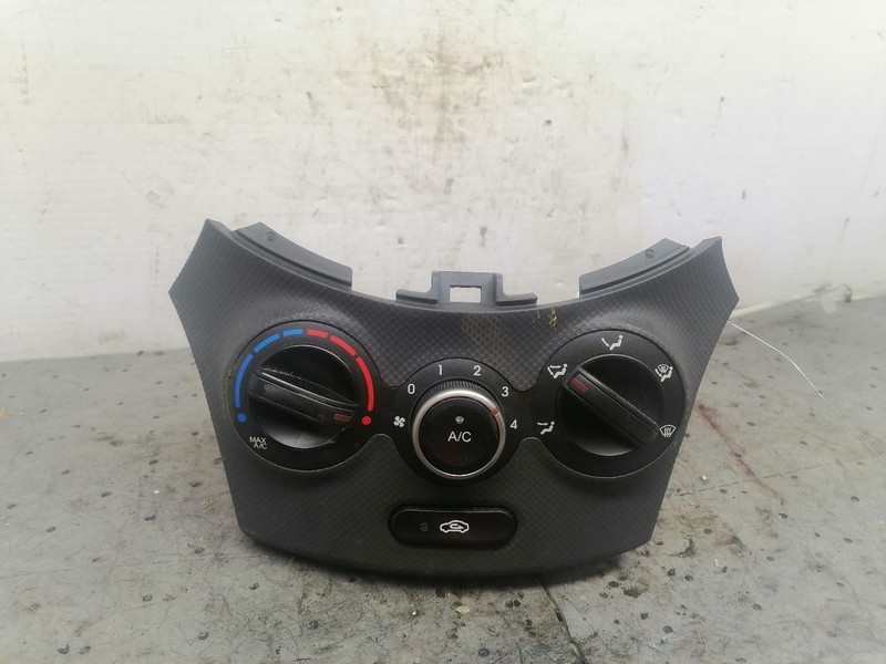 Temperature Control With AC Manual Dull Finish Fits 15-17 ACCENT 1791501