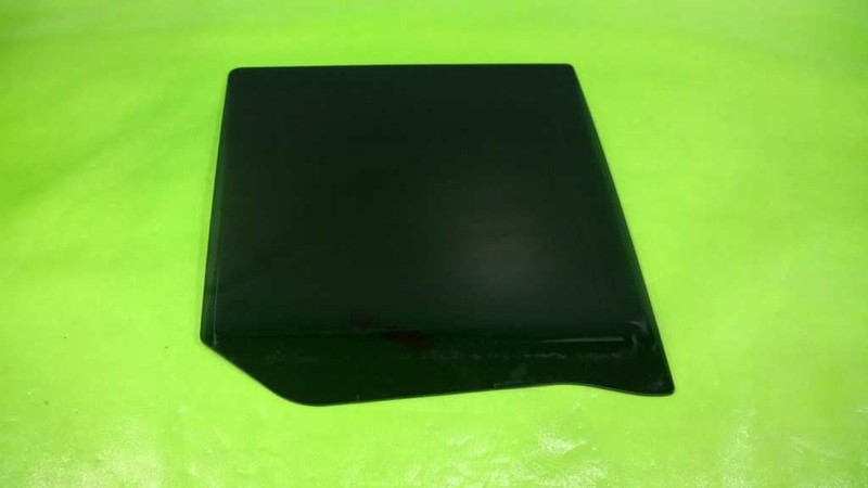 06-10 COMMANDER PASSENGER RIGHT REAR WINDOW OEM 4305-40