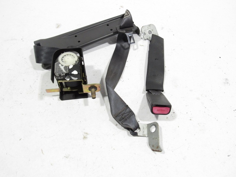 99-04 Ford Mustang GT 1999 Convertible Rear Right Seat Belt Retractor Buckle ;