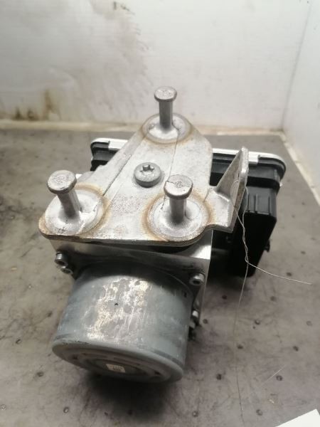 ABS Pump With Module 205 Type Sedan Fits 16 MERCEDES C350e 894677