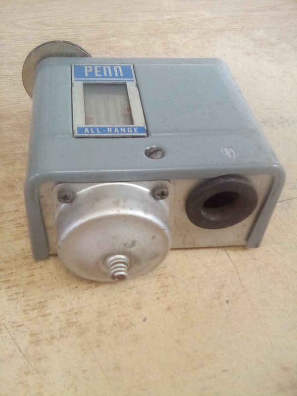 Penn Controls 270AP10AC 2327 Pressure Switch