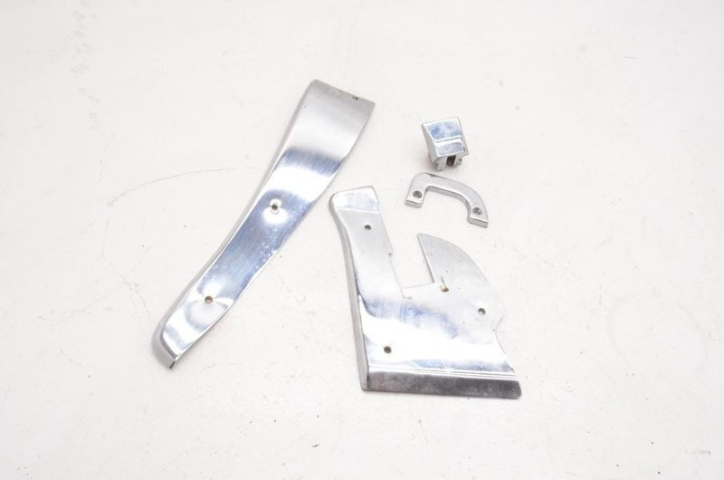 1972-1980 MERCEDES 450SL 107 PASSENGER RIGHT SDIE CHROME DOOR TRIM SET