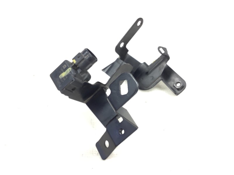 99-00 Civic Vent Pressure Sensor w. Bracket Gas Evap VPS2 Stay MAP Used OEM