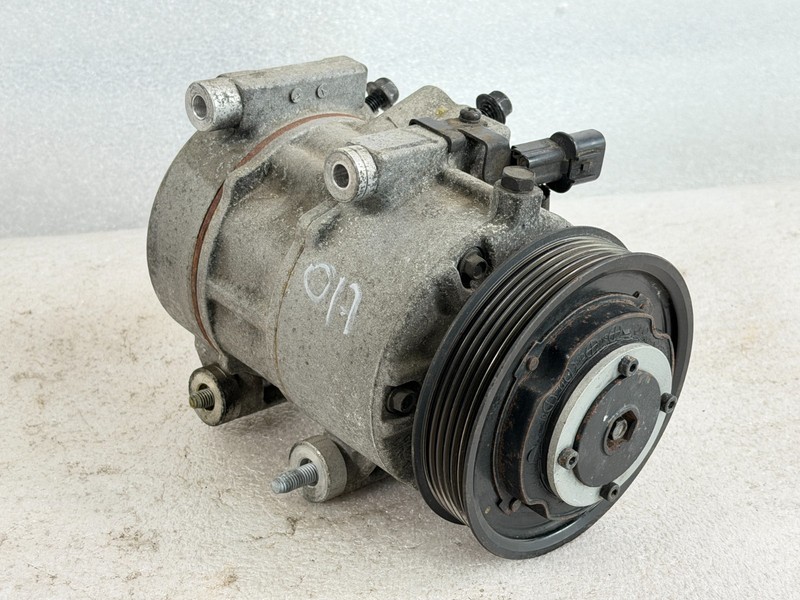 2013-2014 HYUNDAI GENESIS COUPE 2.0 2.0T TURBO Genuine OEM A/C Compressor USED