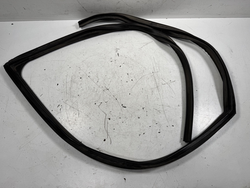 012-015 Honda Pilot Left Front Door Channel Run Molding 72275-SZA-A11 OEM