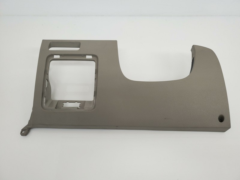 Left Dashboard Lower Knee Bolster Trim Panel 84750-C6160 2017 Kia Sorento 16 18