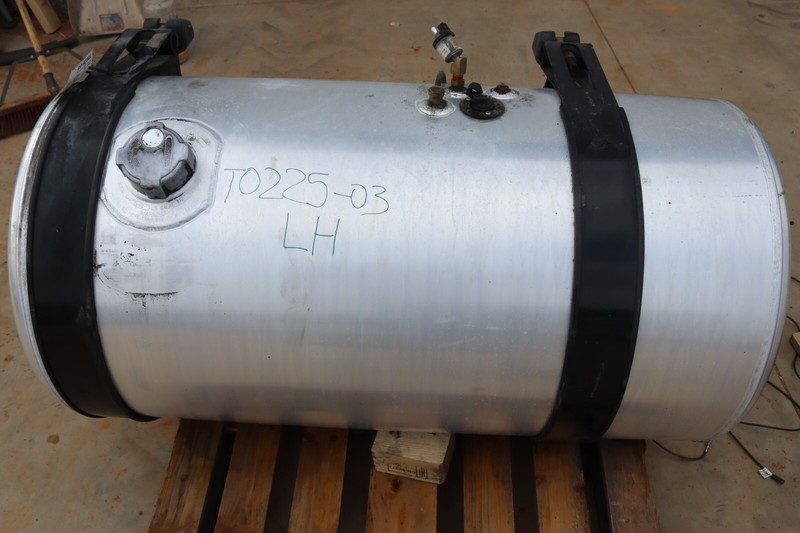 13-20 FREIGHTLINER CASCADIA EVOLUTION 125 LEFT100 GAL FUEL TANK 48' X 25' OEM