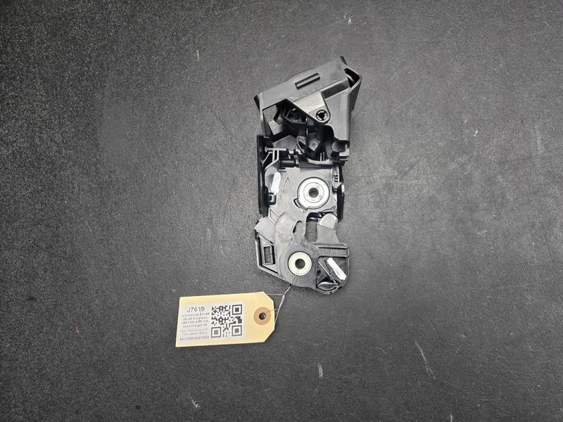 Rear Right Seat Latch w/ Knob 2018 Land Rover Range Rover Velar 2019 2020