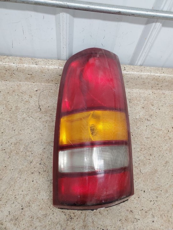 Driver Left Tail Light Sportside Fits 99-03 SIERRA 1500 PICKUP 304246