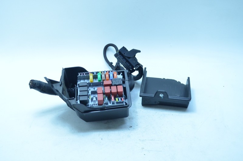 12-17 FIAT 500 1.4L ENGINE FUSE RELAY BOX OEM