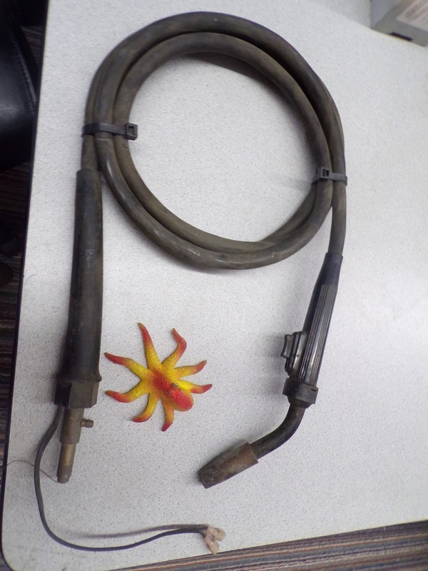 Tweeco Wire Feeder Left *FREE SHIPPING*