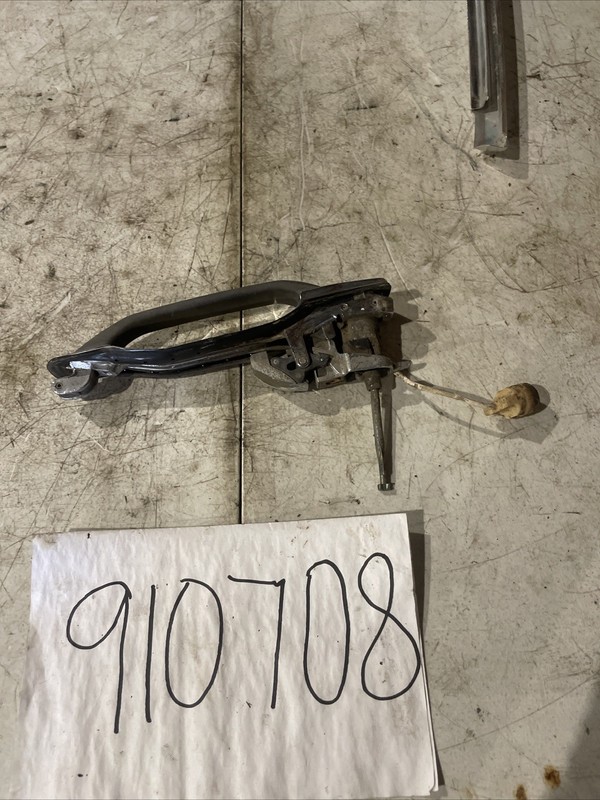 1986-1991 Mercedes-Benz Front Right Exterior Door Handle