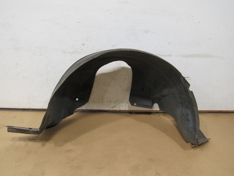 99-04 Ford Mustang GT 1999 Front Right Passenger Fender Splash Shield Guard ;