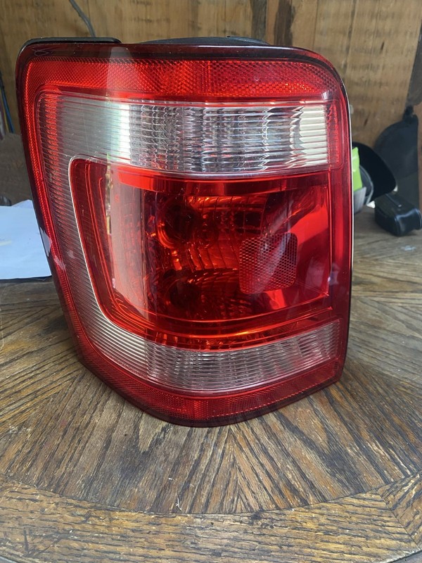 2008 to 2012 Ford Escape Left Driver LH Side Tail Light Oem