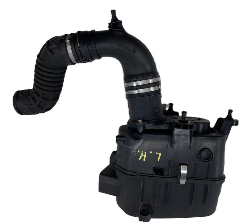 2014-2017 Maserati Quattroporte Left 3.0L Air Intake Filter W/ MAF Sensor LH OEM