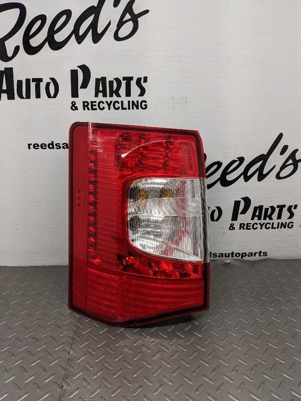 Driver Left Tail Light Fits 11-16 TOWN & COUNTRY 1147867