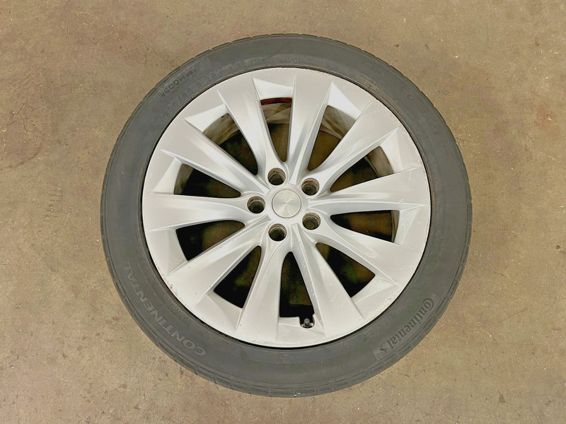 ⭐2016-2018 TESLA MODEL X 20'' WHEEL RIM W/TIRE 265/45R20 20X9.0J OEM LOT2692
