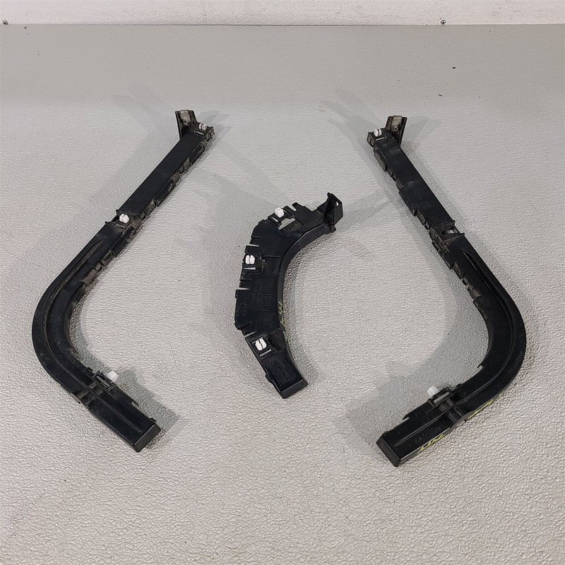 15-23 Dodge Challenger Rear Bumper Cover Facia Mounts Aa7454