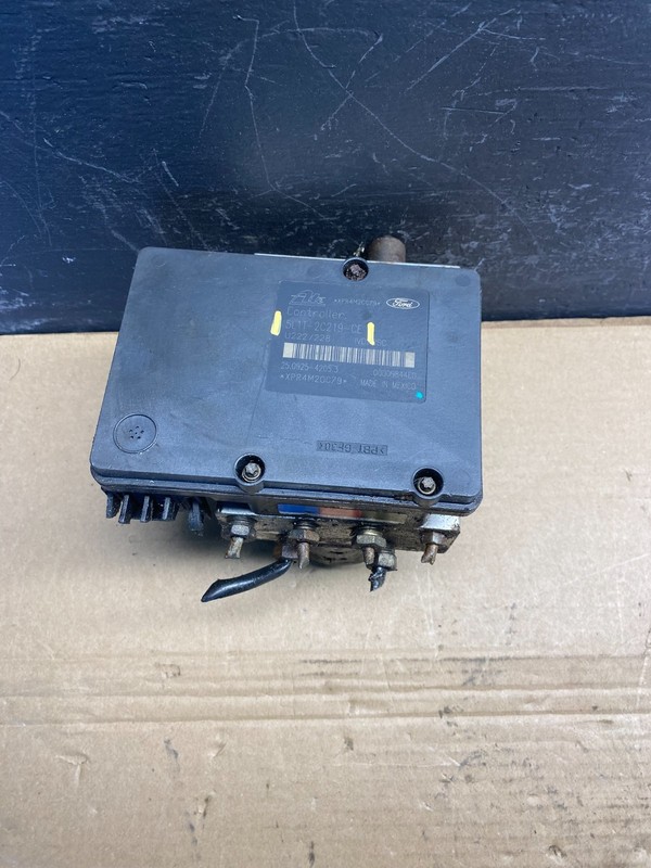 2005 2006 Ford Expedition ABS Anti Lock Brake Pump Module Oem AC4483 DG