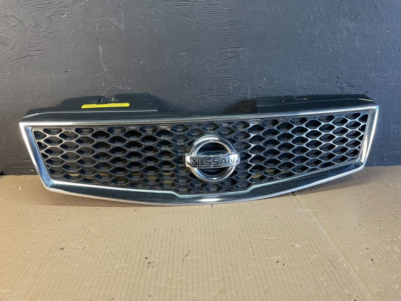 2010 to 2012 Nissan Sentra Front Upper Grill Grille Oem AE3704 DG
