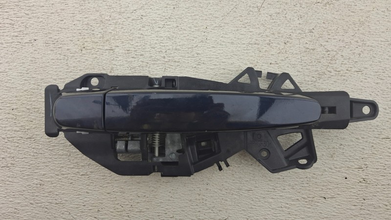 2018-2024 CHEVROLET EQUINOX REAR RIGHT OUTSIDE DOOR HANDLE OEM
