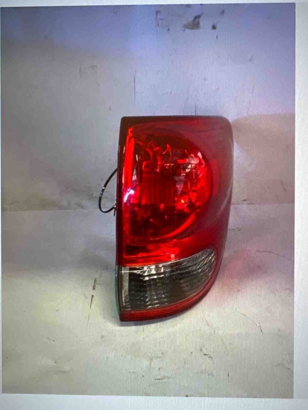 Tail Light Assembly TOYOTA SEQUOIA Right 05 06 07