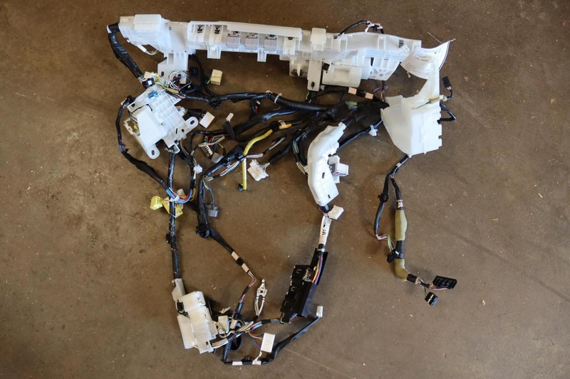 2015 TOYOTA COROLLA L 1.8L DASH DASHBOARD INSTRUMENT PANEL WIRING HARNESS OEM