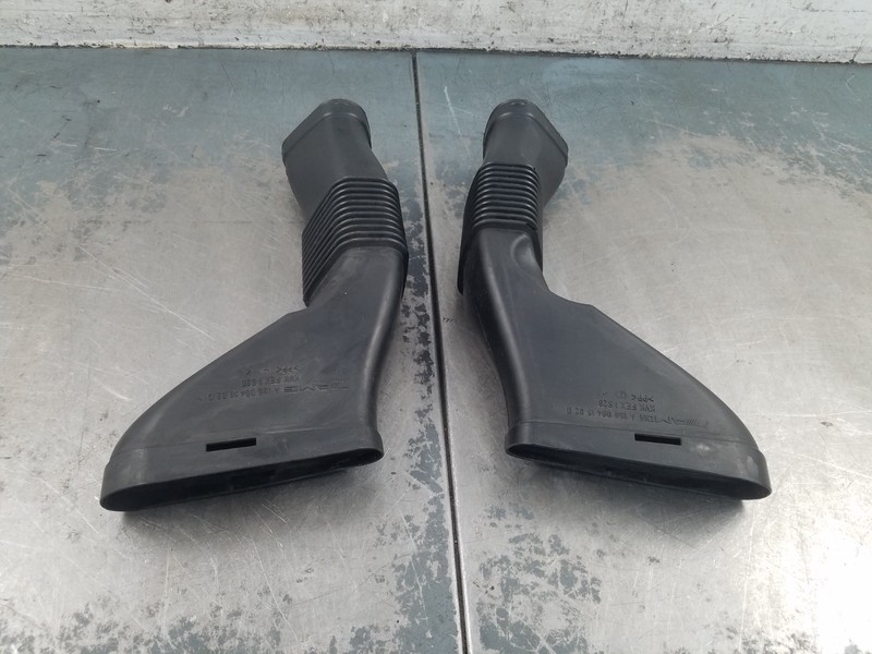 2008 Mercedes Benz AMG C 63 Air Intake Ducts #9566 K2