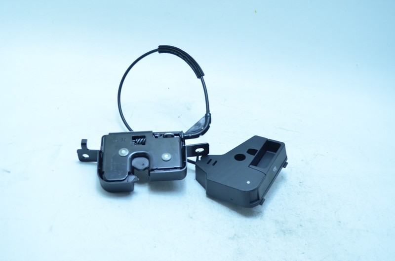 17-21 ALFA ROMEO GIULIA REAR RIGHT SEAT FOLDING LOCK LATCH ACTUATOR OEM