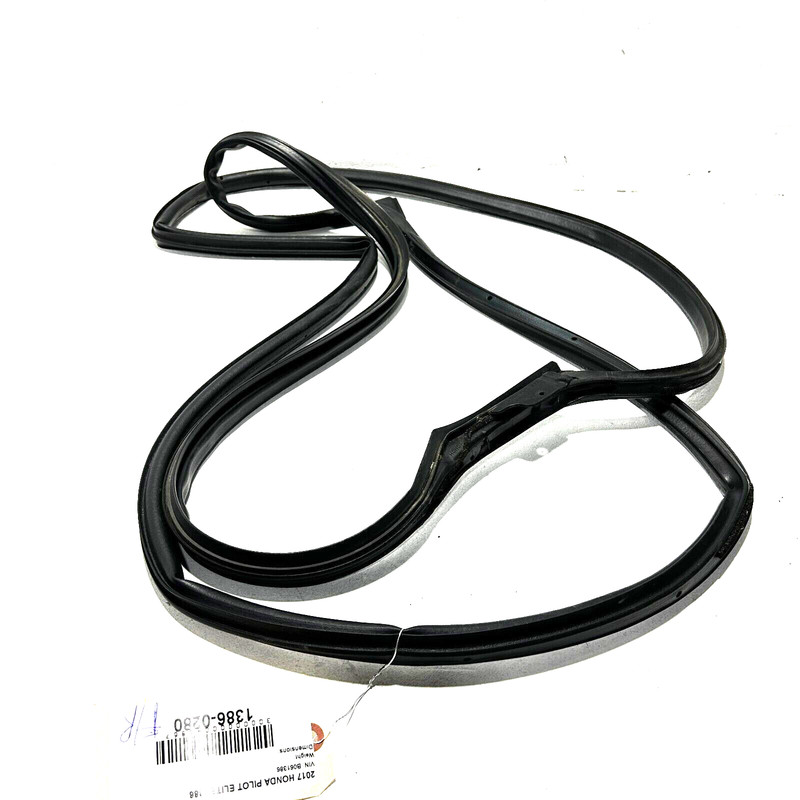 HONDA PILOT 2016-2022 FRONT RIGHT PASSENGER SIDE DOOR WEATHERSTRIP SEAL OEM