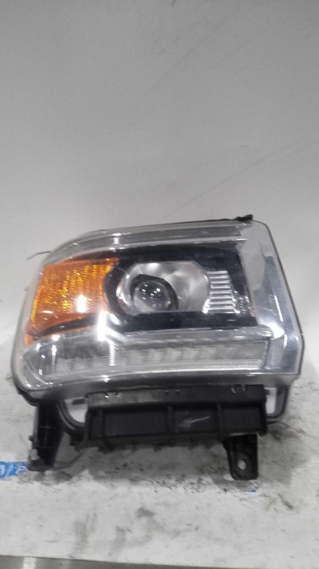 2015 GMC Sierra 1500 Right Headlight Assembly Silver OEM Used 111K Miles