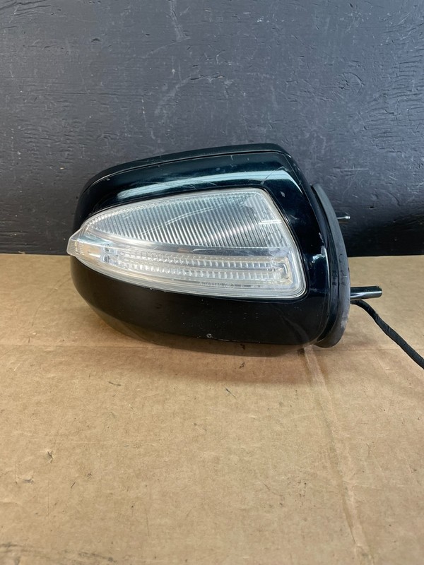 2009 to 2010Mercedes ML ML350 Right Passenger View Door Mirror OEM AE0922 DW