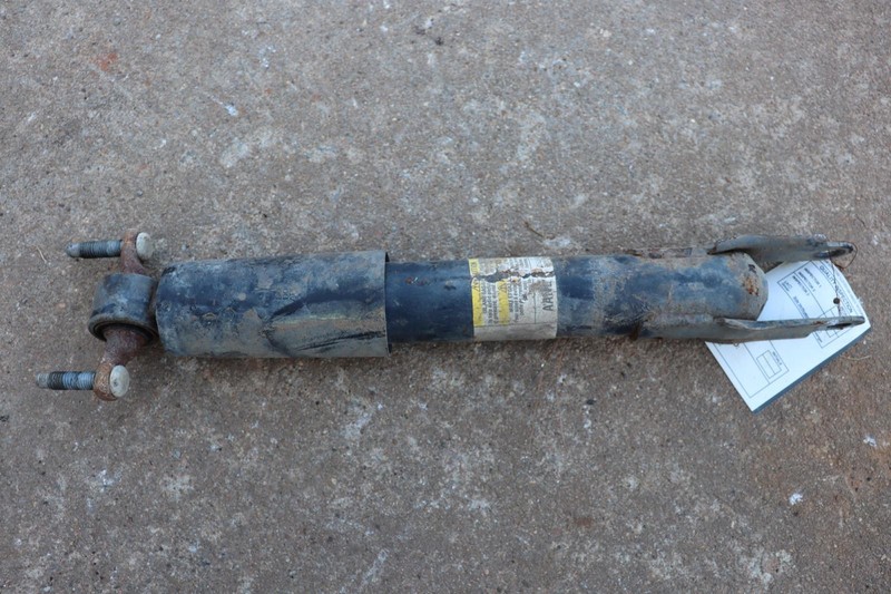 2015-2019 CHEVY SILVERADO 2500 FRONT RIGHT PASSENGER SHOCK STRUT ABSORBER OEM