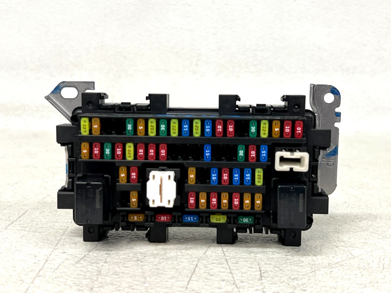 ⭐2019-2025 INFINITI QX50 ENGINE FUSE RELAY JUNCTION BOX CONTROL UNIT OEM LOT2742