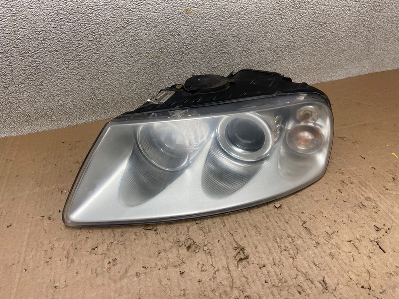 2004 to 2007 Volkswagen Touareg Left Driver Halogen Headlight Oem Y0711 DW
