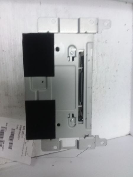 Radio Receiver AM FM CD MP3 Single Disc Fits 09 ESCAPE 9L8T-19C107-AB