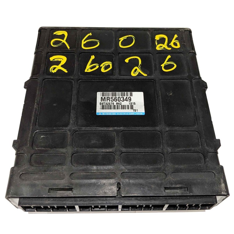 OEM Engine Control Module ECU Mitsubishi Montero Sport 3.5L V6 Gas 2001 MR560349