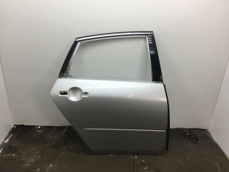 Infiniti M35 M45 Rear Right Passenger Door Shell K23 2006 - 2010 :O